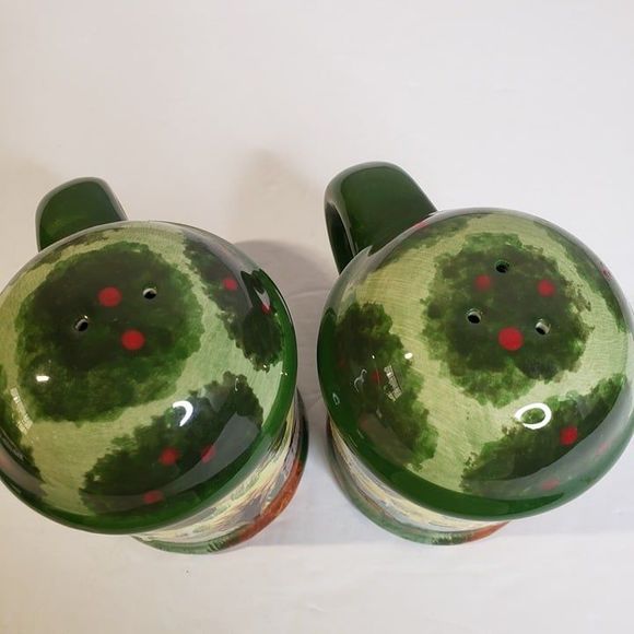 Vintage Farmhouse Green Ceramic Handled Salt and Pepper Shakers S+P Red Barn - Picture 6 of 9